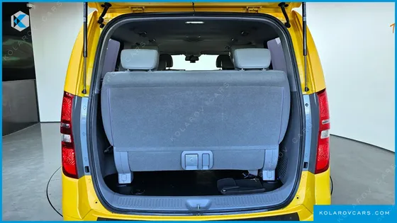 HYUNDAI STAREX 4WD 12-SEATER WAGON