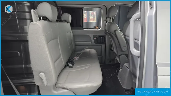 HYUNDAI STAREX 5-SEATER VAN