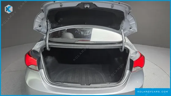 HYUNDAI ELANTRA (AVANTE) 1.6 GDI SMART
