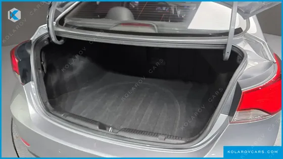 HYUNDAI ELANTRA (AVANTE) 1.6 GDI SMART