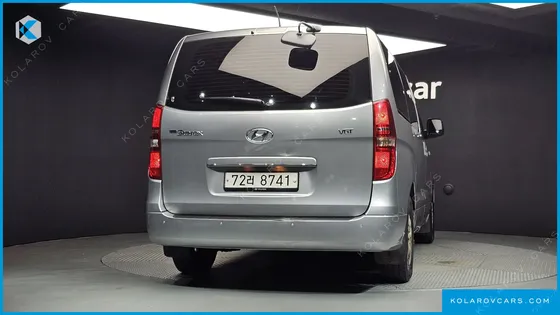 HYUNDAI STAREX 12-SEATER WAGON