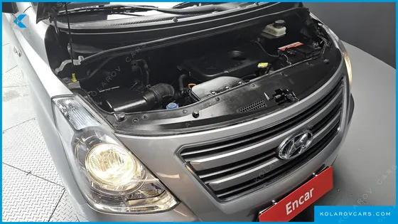 HYUNDAI STAREX 12-SEATER WAGON