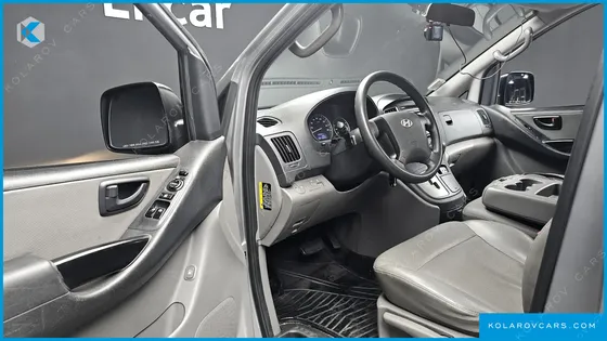 HYUNDAI STAREX 12-SEATER WAGON