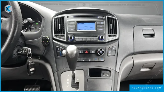 HYUNDAI STAREX 12-SEATER WAGON