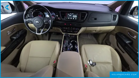 KIA CARNIVAL 9-SEATER PRSTIGE