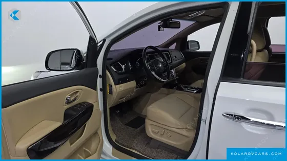 KIA CARNIVAL 9-SEATER PRSTIGE