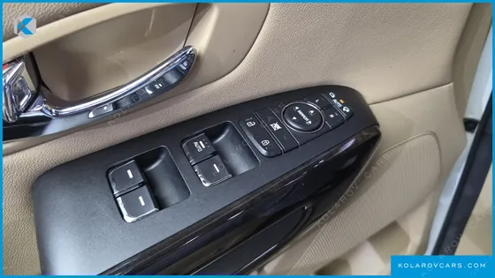 KIA CARNIVAL 9-SEATER PRSTIGE
