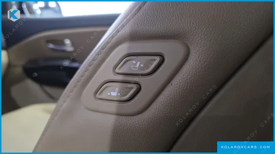 KIA CARNIVAL 9-SEATER PRSTIGE