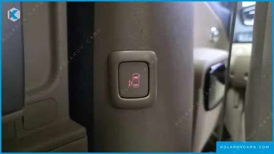 KIA CARNIVAL 9-SEATER PRSTIGE