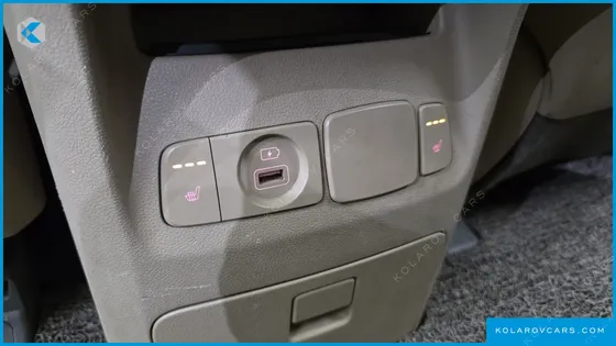 KIA CARNIVAL 9-SEATER PRSTIGE