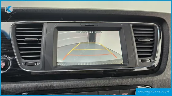 KIA CARNIVAL 9-SEATER NOBLESSE