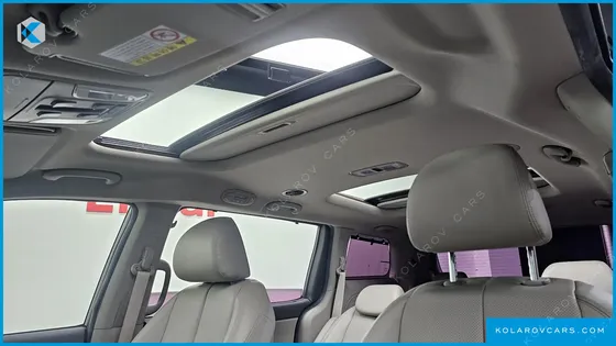 KIA CARNIVAL 9-SEATER NOBLESSE