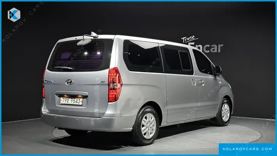 HYUNDAI STAREX 12-SEATER WAGON