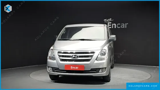 HYUNDAI STAREX 12-SEATER WAGON