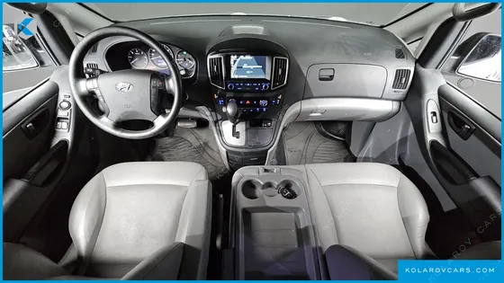 HYUNDAI STAREX 12-SEATER WAGON
