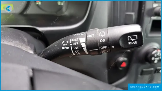 HYUNDAI STAREX 3-SEATER VAN