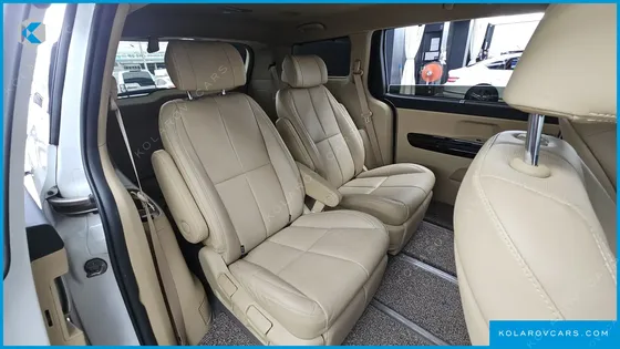 KIA CARNIVAL 7-SEATER LIMOUSINE