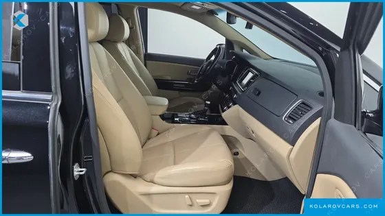 KIA CARNIVAL 9-SEATER NOBLESSE SPECIAL