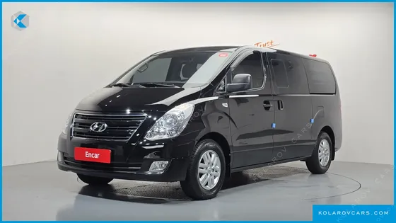 HYUNDAI STAREX 5-SEATER VAN