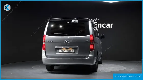 HYUNDAI STAREX 12-SEATER WAGON
