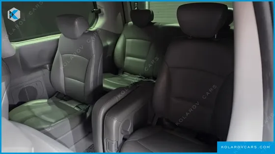 HYUNDAI STAREX 12-SEATER WAGON