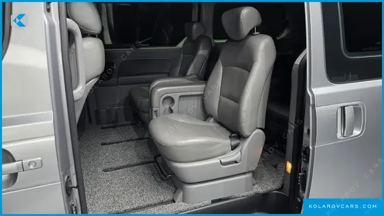 HYUNDAI STAREX 12-SEATER WAGON