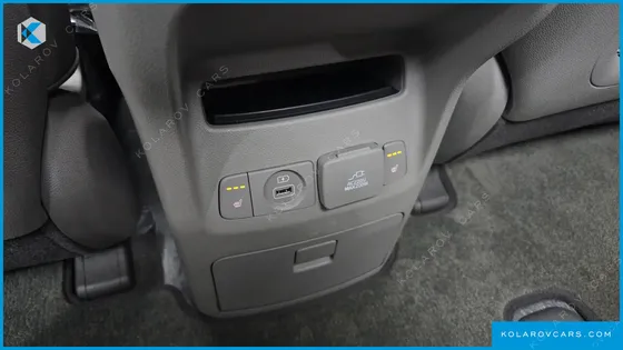 KIA CARNIVAL 9-SEATER NOBLESSE SPECIAL