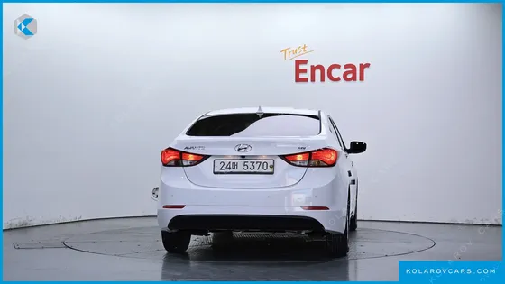HYUNDAI ELANTRA (AVANTE) 1.6 GDI SMART
