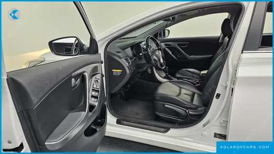 HYUNDAI ELANTRA (AVANTE) 1.6 GDI SMART