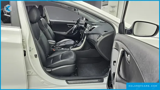 HYUNDAI ELANTRA (AVANTE) 1.6 GDI SMART
