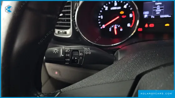KIA CARNIVAL 8-SEATER EXPORT