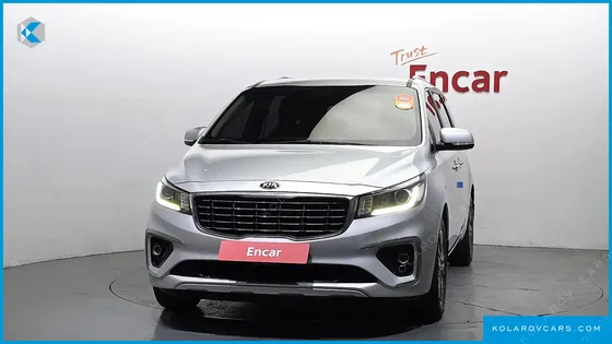 KIA CARNIVAL 9-SEATER LUXURY