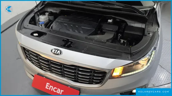 KIA CARNIVAL 9-SEATER LUXURY