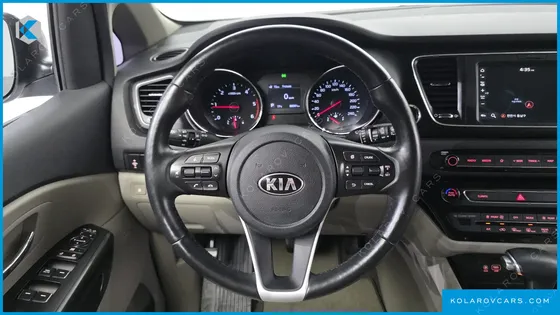 KIA CARNIVAL 9-SEATER LUXURY