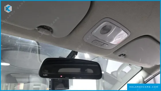 HYUNDAI STAREX 3-SEATER VAN