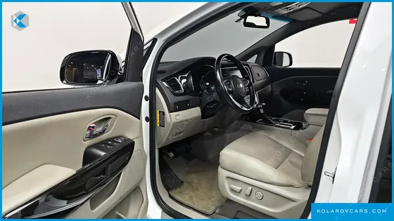 KIA CARNIVAL 9-SEATER PRSTIGE