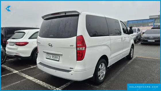HYUNDAI STAREX 4WD 12-SEATER WAGON
