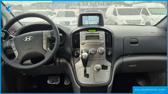 HYUNDAI STAREX 4WD 12-SEATER WAGON