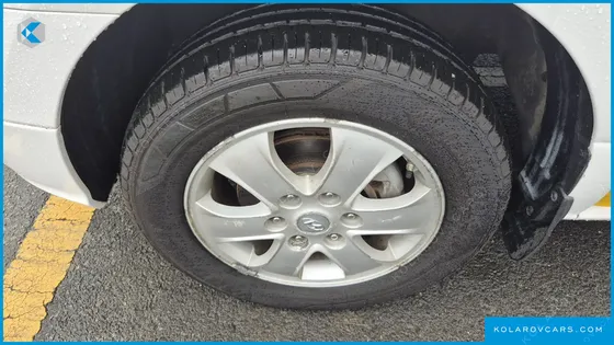 HYUNDAI STAREX 4WD 12-SEATER WAGON