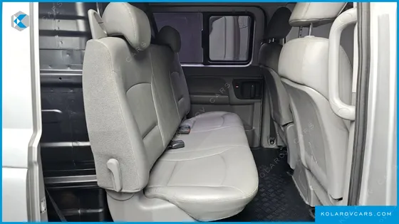 HYUNDAI STAREX 5-SEATER VAN