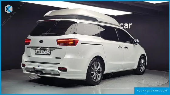 KIA CARNIVAL 9-SEATER HI-LIMOUSINE