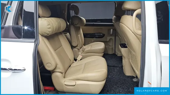 KIA CARNIVAL 9-SEATER HI-LIMOUSINE