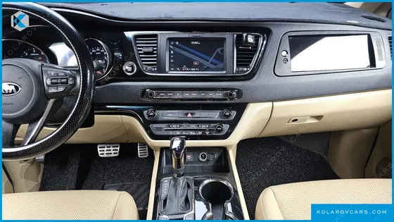 KIA CARNIVAL 9-SEATER HI-LIMOUSINE