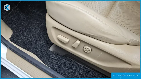 KIA CARNIVAL 9-SEATER HI-LIMOUSINE