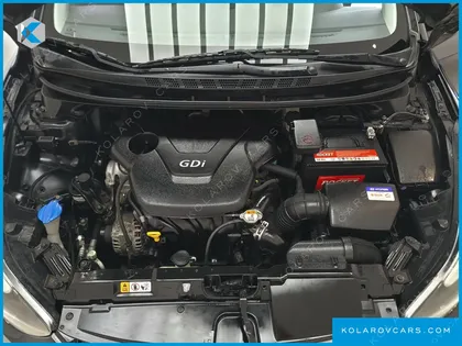 HYUNDAI ELANTRA (AVANTE) 1.6 GDI SMART