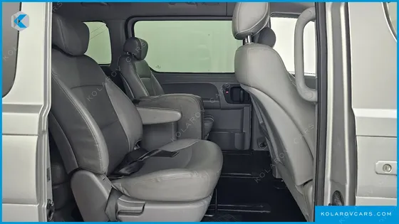 HYUNDAI STAREX 12-SEATER WAGON
