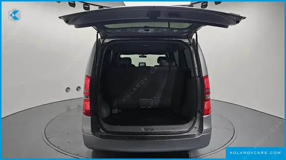 HYUNDAI STAREX 12-SEATER WAGON