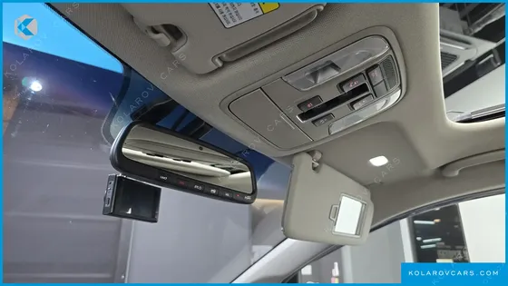 KIA CARNIVAL 9-SEATER PRSTIGE