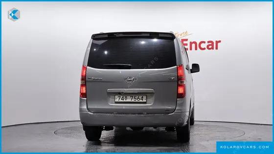 HYUNDAI STAREX 4WD 12-SEATER WAGON