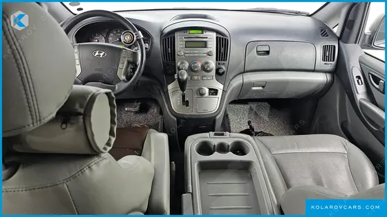 HYUNDAI STAREX 4WD 12-SEATER WAGON